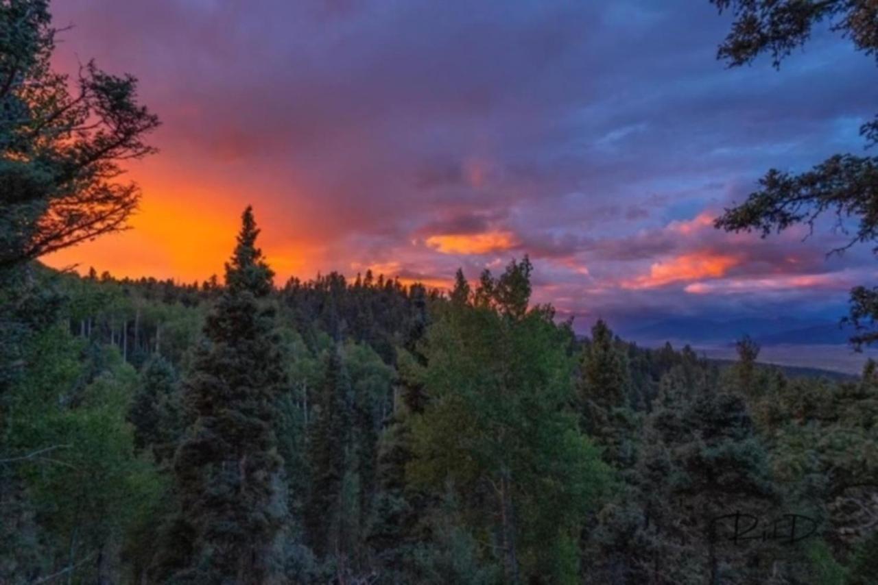 Ridgewalk Treehouse Bed and Breakfast Angel Fire Εξωτερικό φωτογραφία